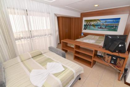 Mirador Praia Hotel - image 12